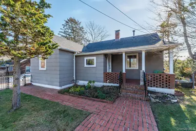 1375 W Main Street, Riverhead, NY 11901 - Photo 3