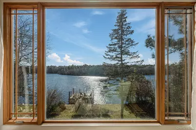 1375 W Main Street, Riverhead, NY 11901 - Photo 7