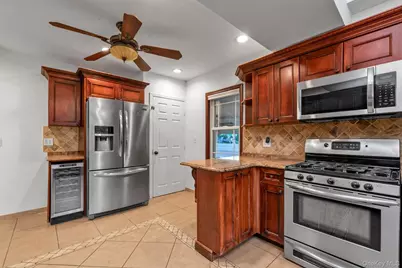 265 Jefferson Street, Franklin Square, NY 11010 - Photo 7
