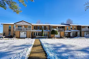 64 Artist Lake Dr, Middle Island, NY 11953 - Photo 3