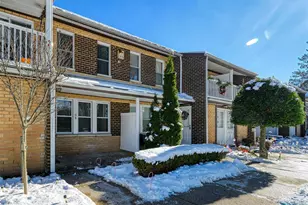 64 Artist Lake Dr, Middle Island, NY 11953 - Photo 5