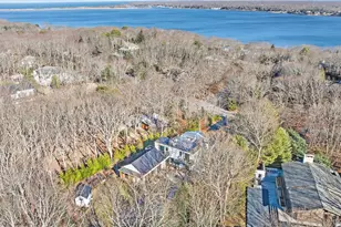 33 Oyster Pond Ln, East Hampton, NY 11937 - Photo 29