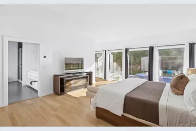 33 Oyster Pond Lane, East Hampton, NY 11937 - Photo 11