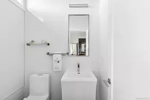 33 Oyster Pond Ln, East Hampton, NY 11937 - Photo 15