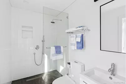 33 Oyster Pond Lane, East Hampton, NY 11937 - Photo 17