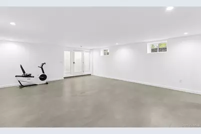 33 Oyster Pond Lane, East Hampton, NY 11937 - Photo 21