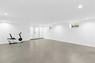 33 Oyster Pond Ln, East Hampton, NY 11937 - Photo 21