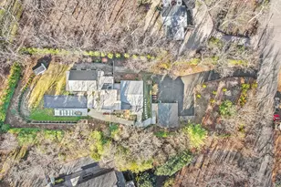 33 Oyster Pond Ln, East Hampton, NY 11937 - Photo 27
