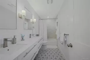 3 Old Town Ln, Huntington, NY 11743 - Photo 13