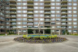 166-25 Powells Cove Blvd, Whitestone, NY 11357 - Photo 3