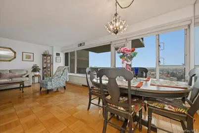 166-25 Powells Cove Boulevard #18G, Whitestone, NY 11357 - Photo 9