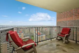 166-25 Powells Cove Blvd, Whitestone, NY 11357 - Photo 19