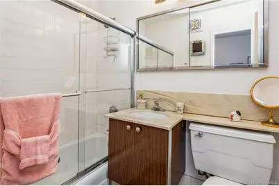 4475 Douglas, Bronx, NY 10471 - Photo 25