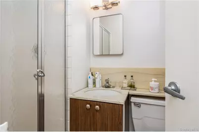 4475 Douglas, Bronx, NY 10471 - Photo 27