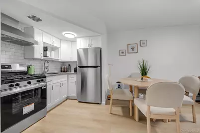 4018 165th Street, Flushing, NY 11358 - Photo 5