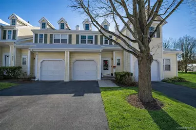 4 Chelsea Drive, Smithtown, NY 11787 - Photo 1