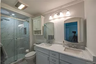 4 Chelsea Dr, Smithtown, NY 11787 - Photo 19