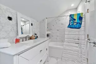 136 Linden St, Woodmere, NY 11598 - Photo 25