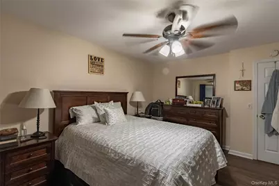 2449 F Union Boulevard #9B, Islip, NY 11751 - Photo 13