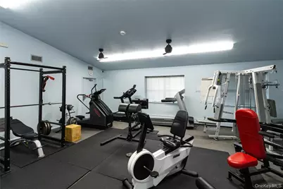 2449 F Union Boulevard #9B, Islip, NY 11751 - Photo 7