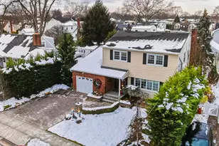 90 Pacific St, Massapequa Park, NY 11762 - Photo 39