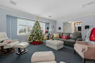 90 Pacific St, Massapequa Park, NY 11762 - Photo 15