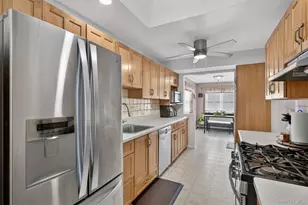 95 Sutton Park Rd, Poughkeepsie, NY 12603 - Photo 7