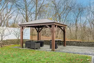 902 Linden Ave, Westbury, NY 11590 - Photo 37