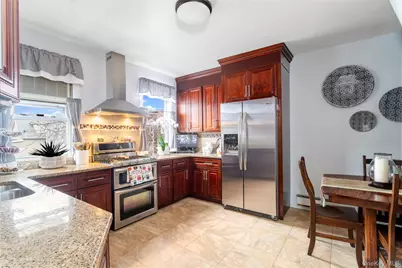 637 Rosewood Street, Bronx, NY 10467 - Photo 5