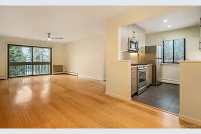30 Hillside Terrace #E, White Plains, NY 10601 - Photo 5