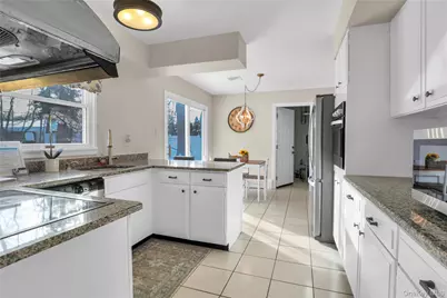 37 Malvern Lane, Stony Brook, NY 11790 - Photo 7