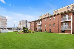 475 W Broadway, Long Beach, NY 11561 - Photo 13