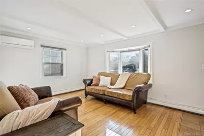 23 Harvard Street, Roslyn Heights, NY 11577 - Photo 9