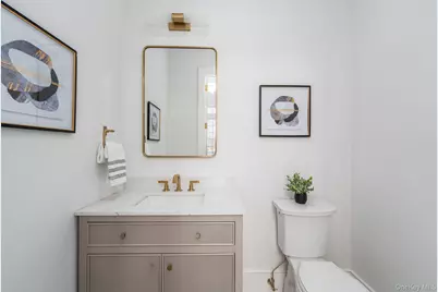 1815 Laurel Avenue, Southold, NY 11971 - Photo 21