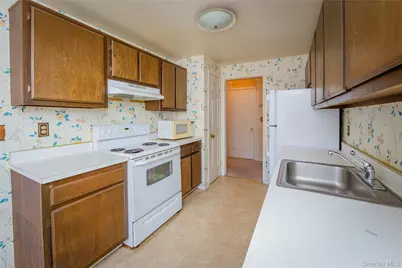 502 Holly Stream Court, Brewster, NY 10509 - Photo 7