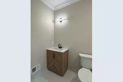 44 Elder Avenue, Farmingville, NY 11738 - Photo 9