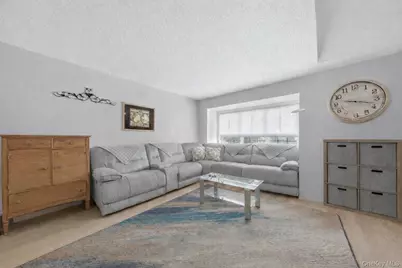 118 Elmcrest Drive, Fishkill, NY 12524 - Photo 13