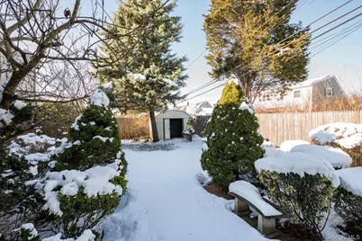 12 Westbury Avenue, Plainview, NY 11803 - Photo 27