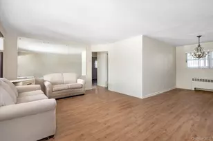 12 Westbury Ave, Plainview, NY 11803 - Photo 5