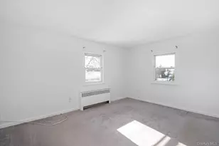 12 Westbury Ave, Plainview, NY 11803 - Photo 25