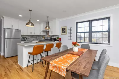 4 Finch Place #Upper, Huntington, NY 11743 - Photo 7