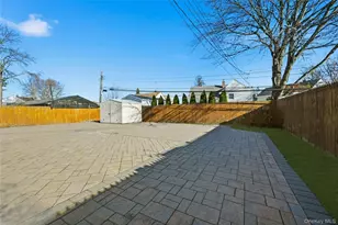 123 S Fordham Rd, Hicksville, NY 11801 - Photo 29