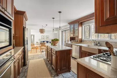 3 Lisa Court, Red Hook, NY 12571 - Photo 5