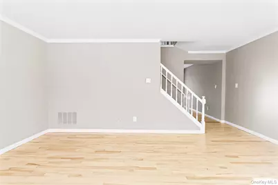 10 Bartlett Commons, Yaphank, NY 11980 - Photo 3