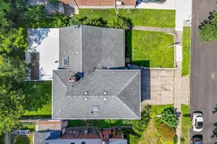 222-60 Birmington Pkwy, Bayside, NY 11364 - Photo 21