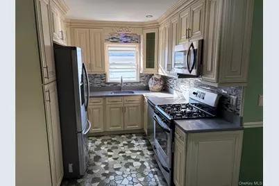 10301 97th Avenue, Ozone Park, NY 11416 - Photo 15