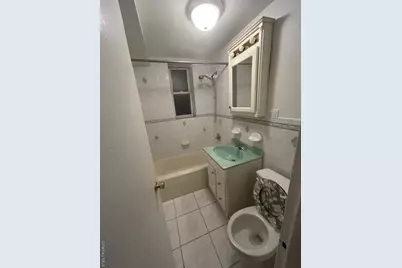 7510 Yellowstone Boulevard #5L, Rego Park, NY 11374 - Photo 5