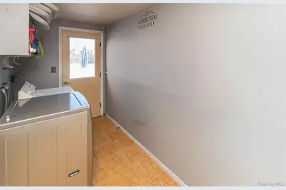 19 Maryland Avenue, Poughkeepsie, NY 12603 - Photo 25