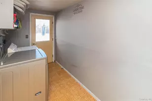 19 Maryland Ave, Poughkeepsie, NY 12603 - Photo 25