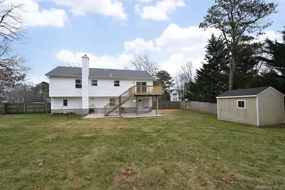 30 Apex Drive, Coram, NY 11727 - Photo 25